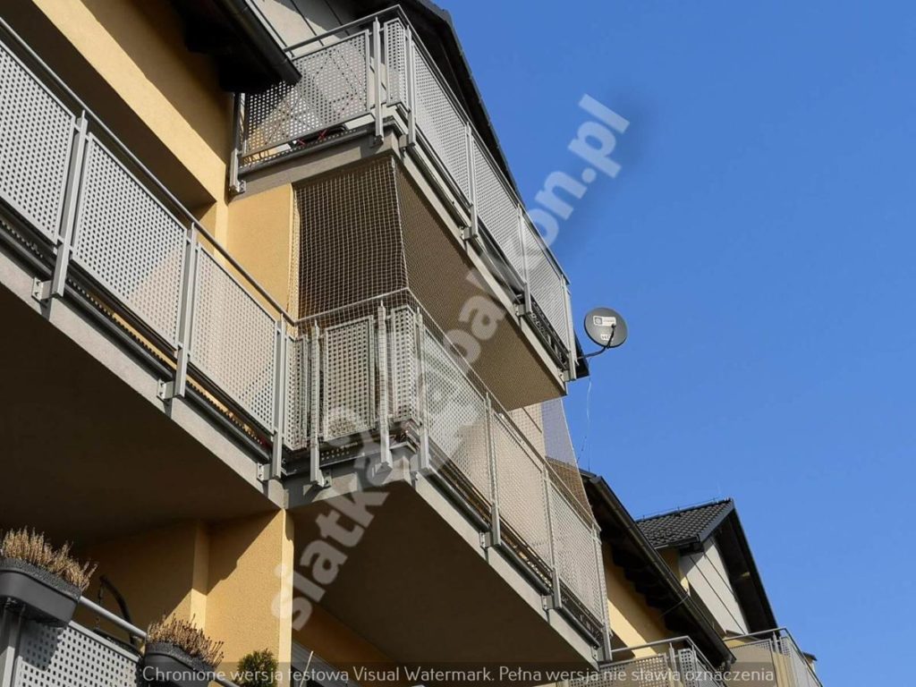 Siatki balkonowe dla kotów których każdy pragnie
